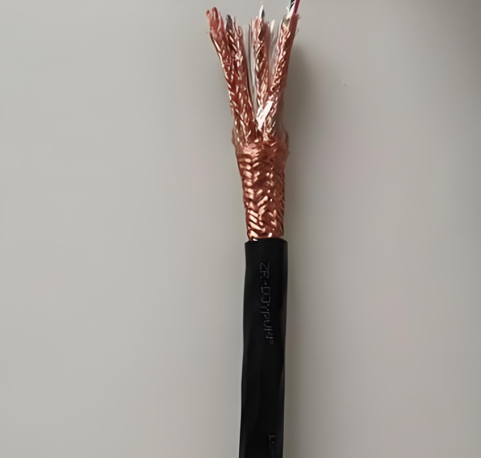 電纜作為電力傳輸的血脈，其性能直接影響到整個系統(tǒng)的可靠性.jpg